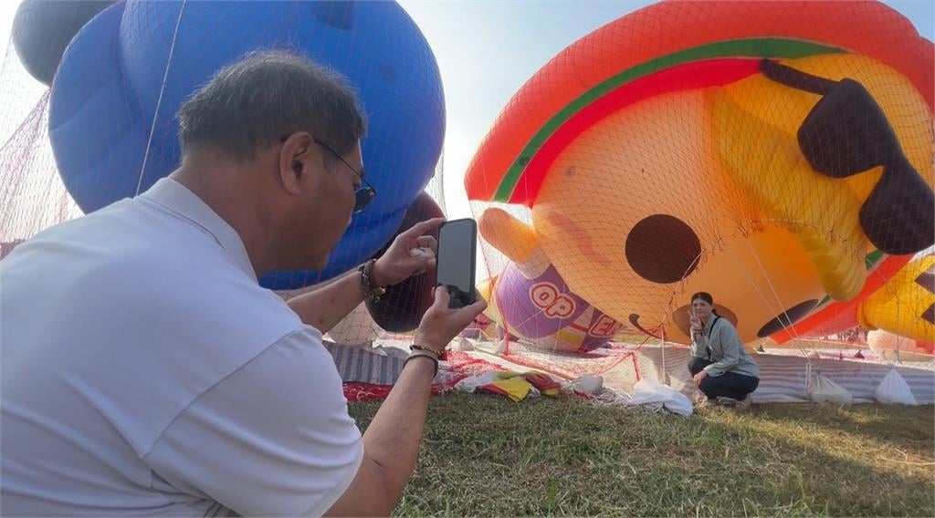 大氣球遊行週末登場　沙包固定避免「OPEN醬逃跑」再發生