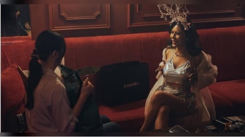 艾怡良要求胸部又大又挺 牽扯出「百年巨乳史」