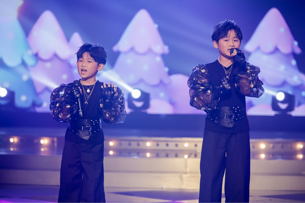 白冰冰不顧素顏照上台！《超級冰冰Show》演出幕後曝光  她下場秒變造型師