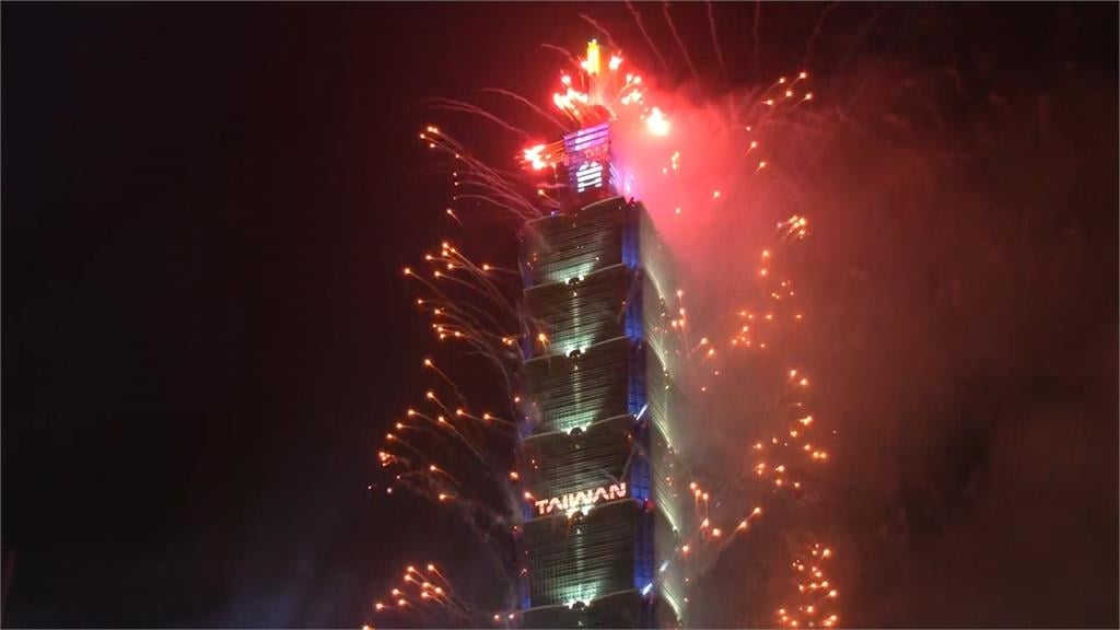 台灣首場虛擬三鐵賽熱鬧登場 蔣萬安、賈永婕同場較勁親自體驗