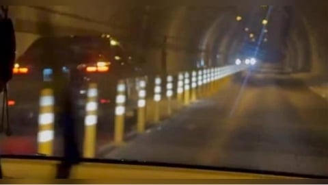 宜蘭新澳隧道驚現「逆向頂尖對決」! 黑車誤闖調撥道疾駛 對向來車看傻