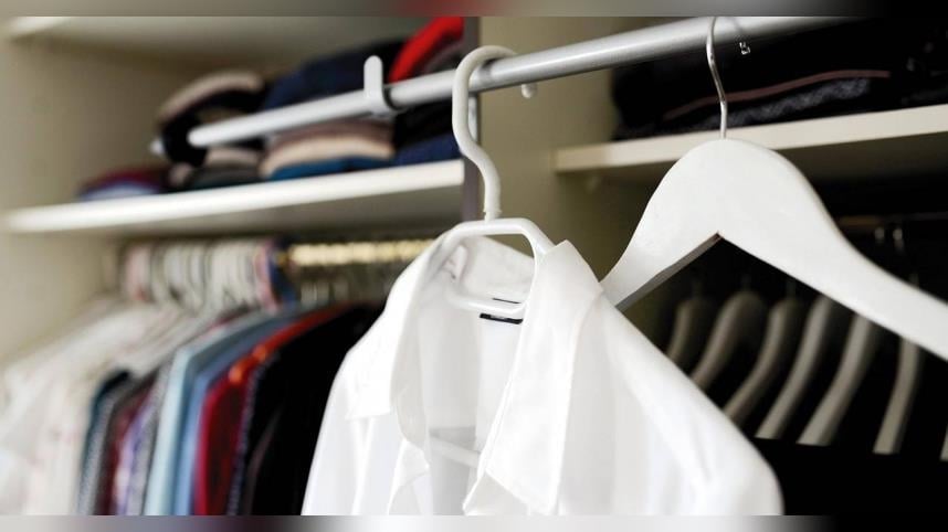 雨季晾衣防霉有撇步！達人授「拱形晾法」　室內晾衣「加1物」加速乾燥