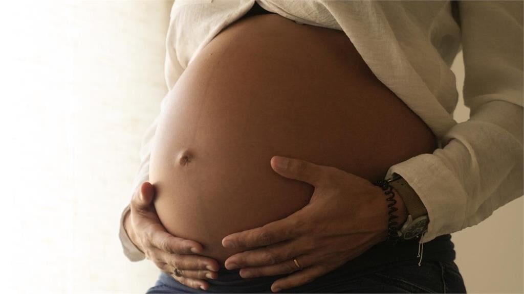 快新聞/每3準媽就有1高齡!國民健康署補助「產前遺傳診斷」 金額曝光了