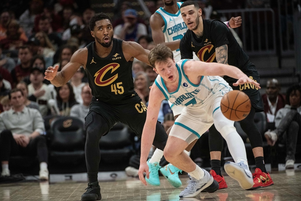 NBA(影)/延長賽0得分!10年來罕見難堪紀錄 騎士落敗主場球迷噓聲四起