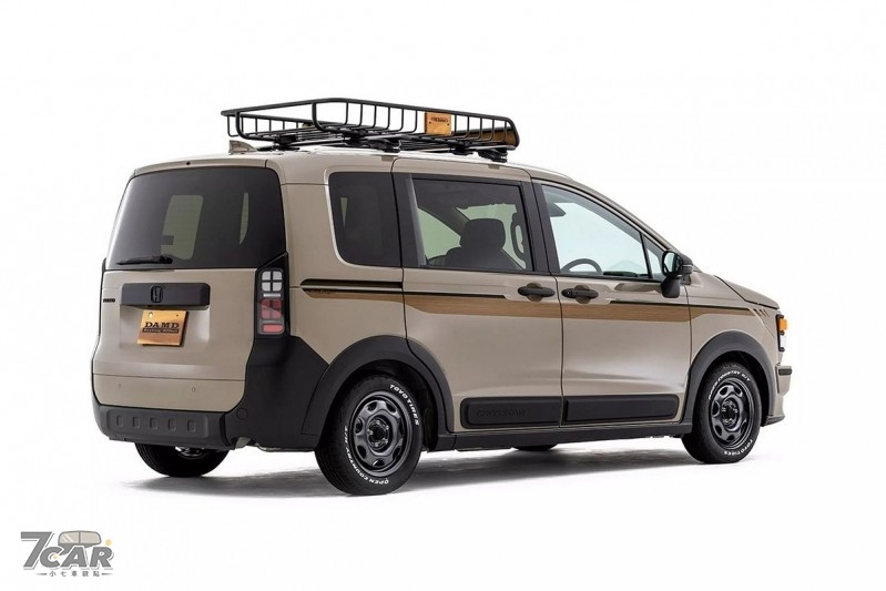 Damd 推出「Isolator」改裝套件,Honda Freed 化身 80 年代美式復古風