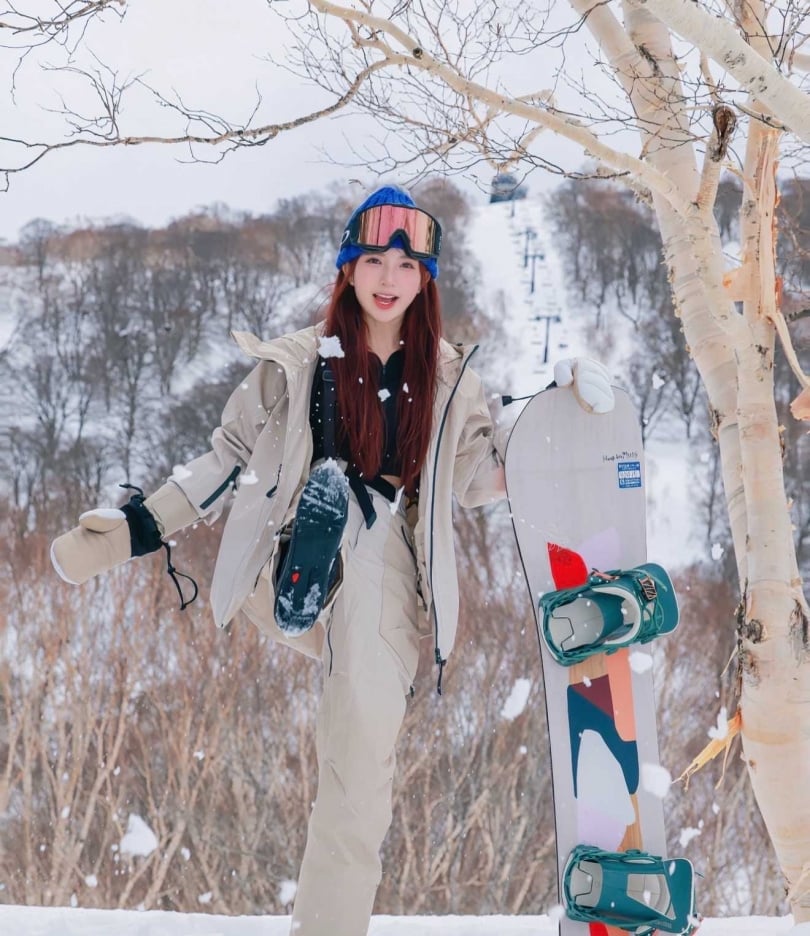 近年Dora熱衷滑雪,明年將朝教練證照邁進。(圖/Dora提供)