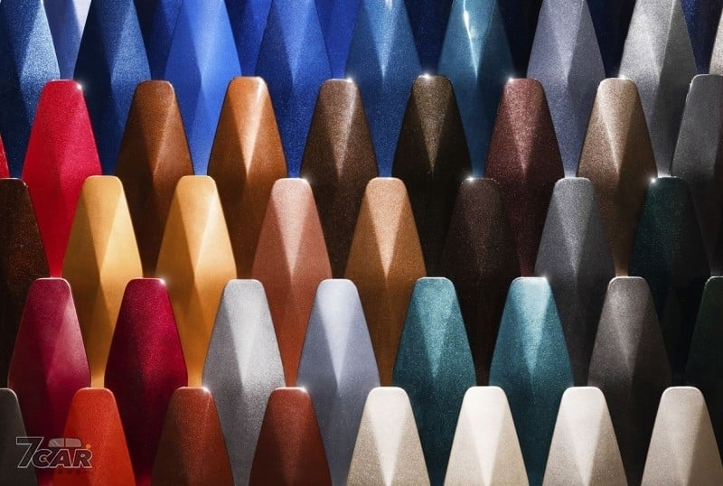 Range Rover 推出鏡面烤漆工藝 為頂級客戶打造獨特光澤