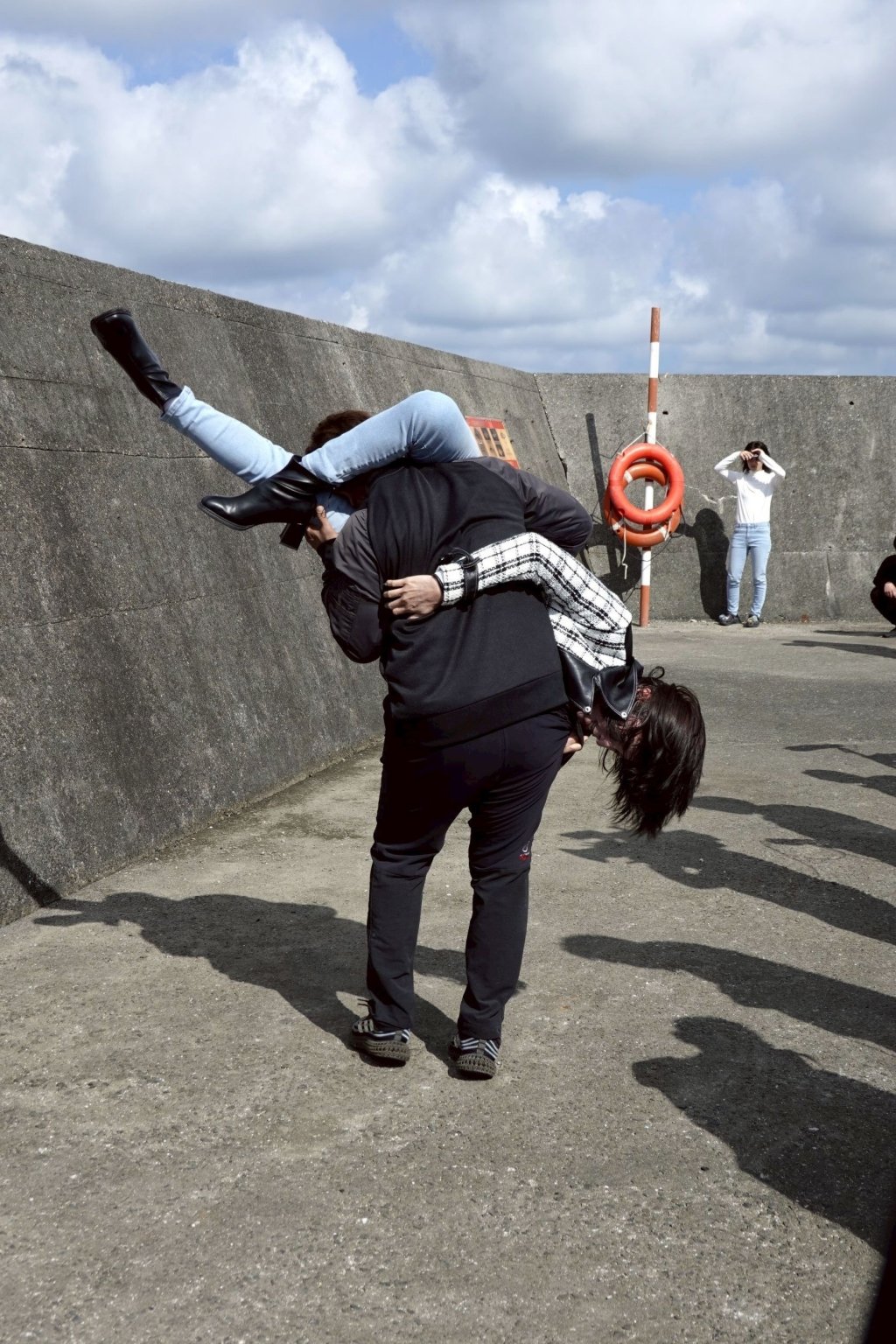 張家瑋《好運來》寒流中搏命演出!武打戲親自上陣「喬安中彈生死未卜」引網憂