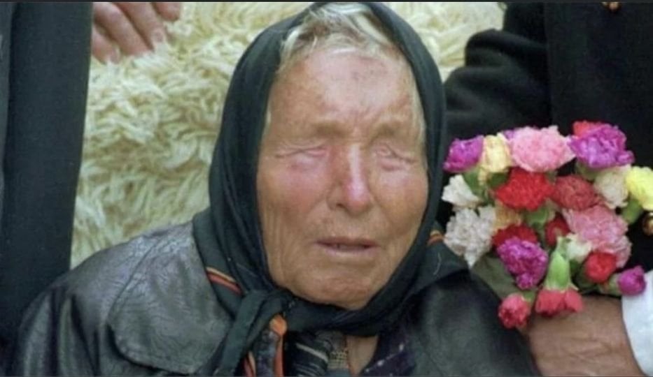 圖／「盲眼龍婆」巴巴萬加（Baba Vanga），雖於 1996 年辭世，仍因多項預言與世界重大事件驚人吻合而持續引發熱議。（翻攝X）