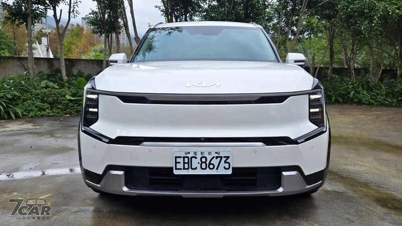 以實用與續航取勝! Kia EV9 Earth RWD 試駕