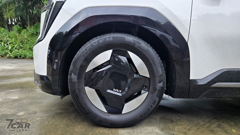 以實用與續航取勝！　Kia EV9 Earth RWD 試駕