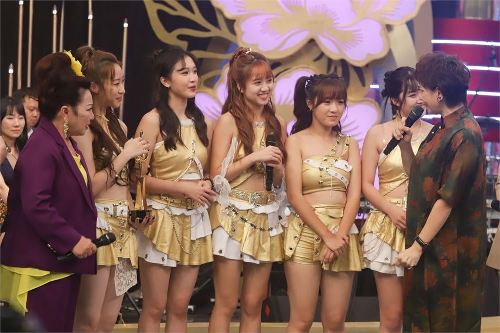 毒舌評審現身《超級冰冰Show》！柯以敏「我在台灣對嗎？我想對這兩個弟弟講真話」