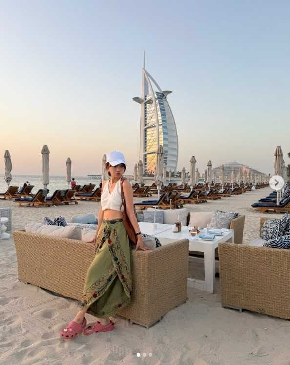 業者透過網紅帶風向，搭配大量投放廣告，在台掀起杜拜置產熱潮。圖為網紅愛莉莎莎。（圖／翻攝愛莉莎莎IG）