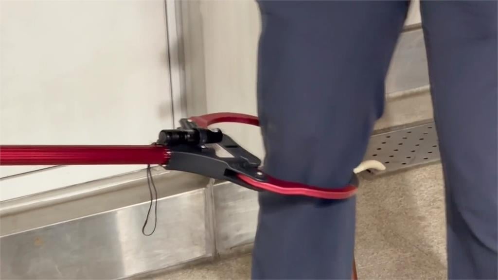 嚴防模仿犯！中捷提升戒備　捷警配防暴盾牌巡檢