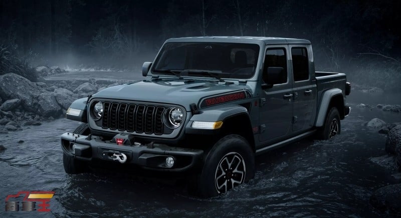 原廠絞盤上身 !　Jeep 推出 Gladiator Shadow Ops 特仕車型