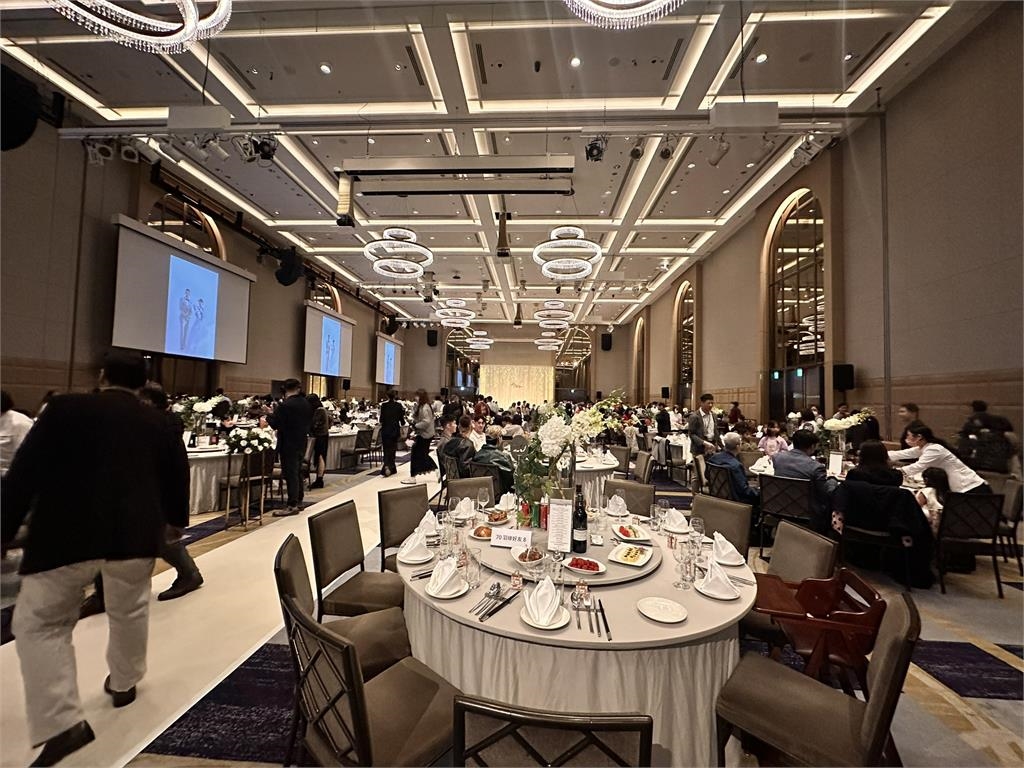 王齊麟補辦婚宴席開60桌！李洋抱病當證婚人力挺老戰友