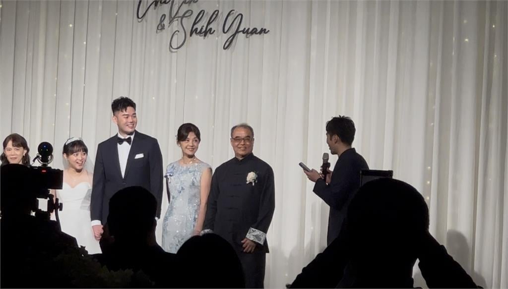 王齊麟補辦婚宴席開60桌！李洋抱病當證婚人力挺老戰友