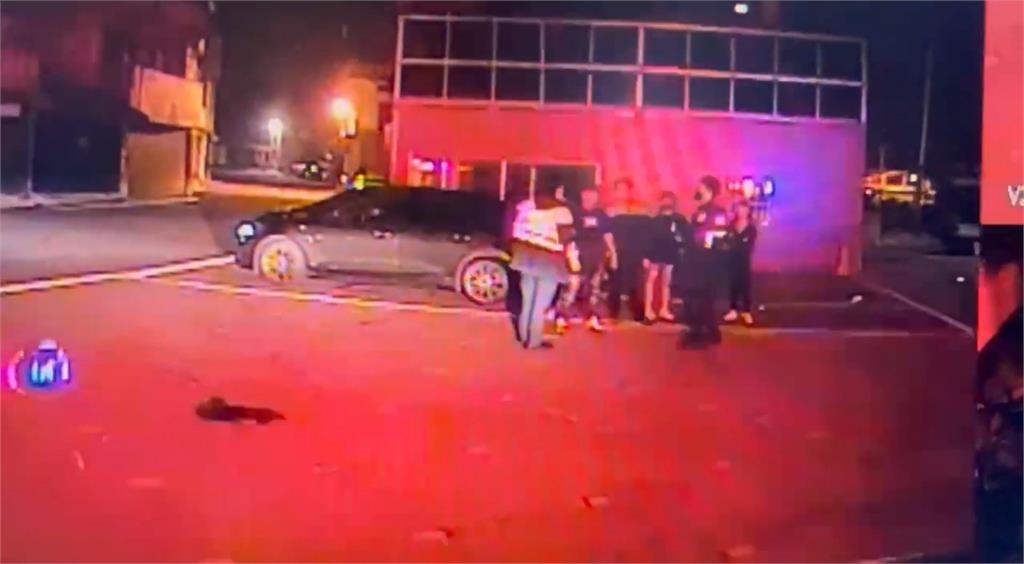 新竹新豐鄉傳2男駕車持槍隨機傷人　　警：非隨機攻擊、無持槍