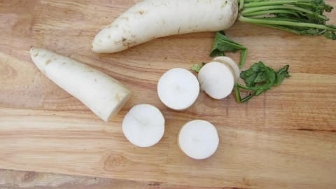 白蘿蔔「1精華」丟掉超可惜！專家曝營養價值竟高達「2千多倍」