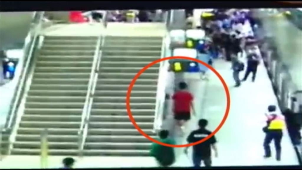 當年與鄭捷一起進站！犯案前「曾與他對看」男子曝11年前逃死關鍵：還對我笑