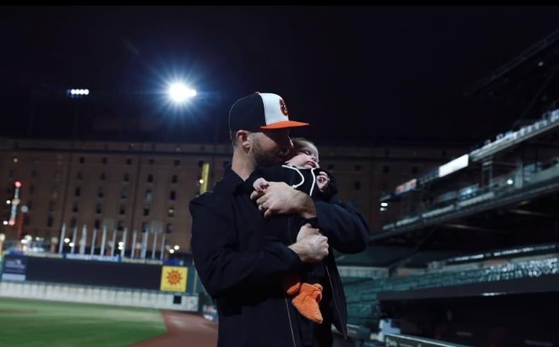 MLB／阿隆索帶家人參觀「新辦公室」！承諾兒子：你會看到很多很多全壘打