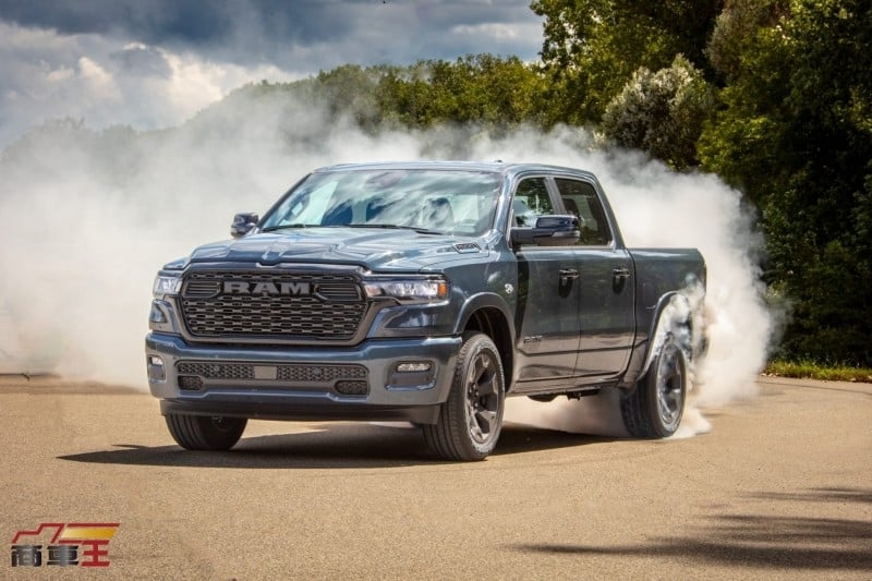 Hemi V8 回歸引爆訂單潮　Ram 1500 面臨產能與供應節奏