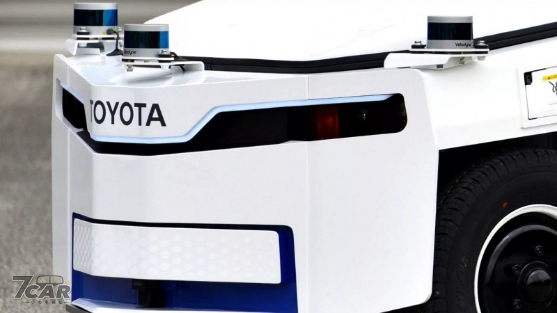 導入 Level 4 自動駕駛技術，Toyota 無人拖車正式投入羽田機場實務運作