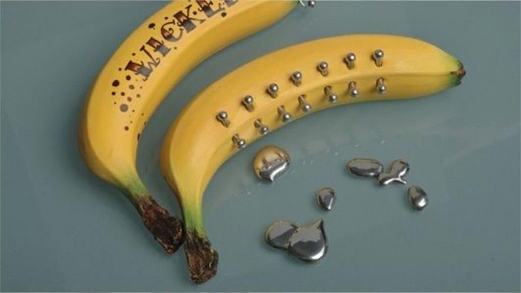 20歲男追求刺激「GG入一圈奈米珠」慘了！醫見「珠子破皮而出」險整根報廢