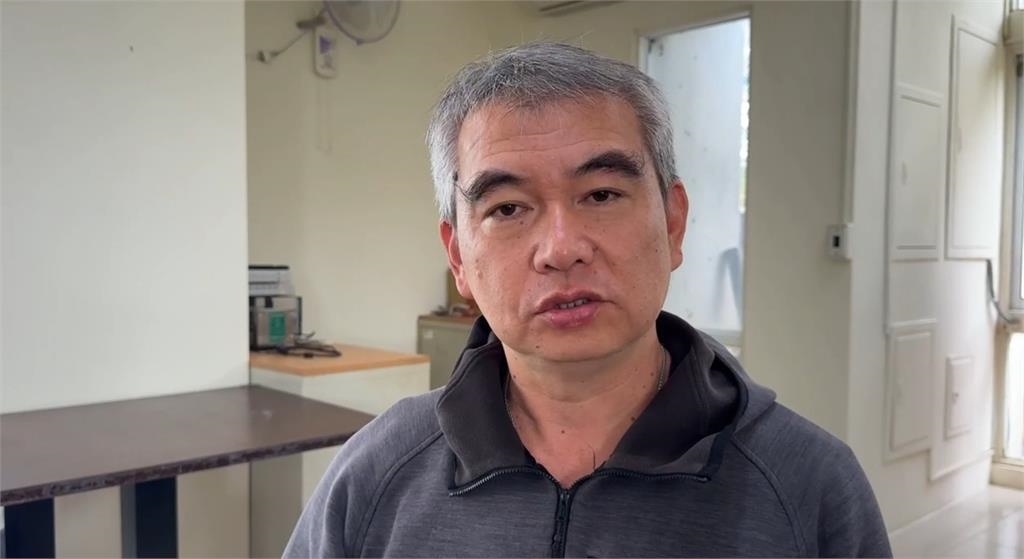 清潔隊：淋濕再丟！　香灰整袋扔垃圾車　清潔員慘遭粉塵吞噬