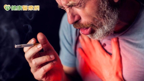 菸檳酒超過三十年釀惡果　56歲男下咽癌復發「失聲」求生