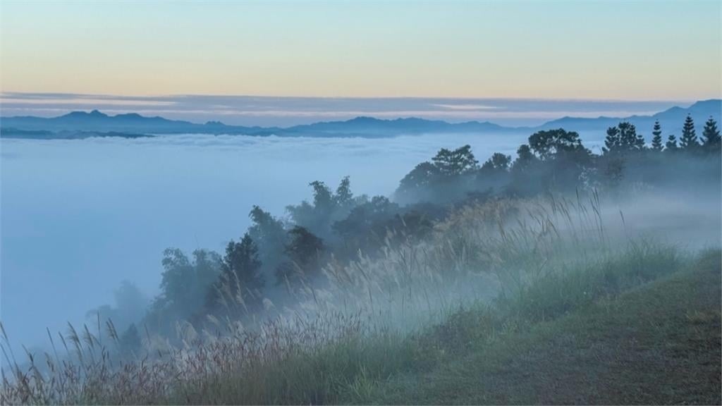太美了!　攝影師蹲點3小時　直擊虎頭山雲海壯闊