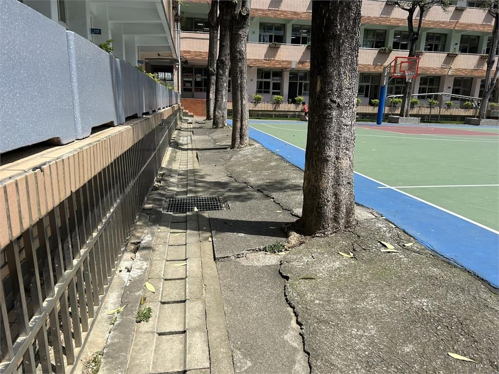 快新聞／中央挺苗栗！后庄國小地面不平　沈發惠成功爭取350萬改善