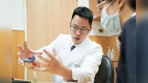 熟男反覆高燒找嘸原因   竟三尖瓣重度逆流引「全身血球減少」