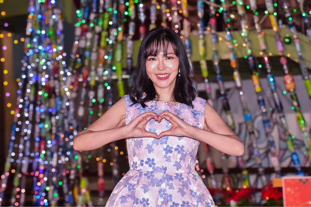 許嘉容跨設計界當「藝術學霸」！ 親曝一事許下「旅法」聖誕願望