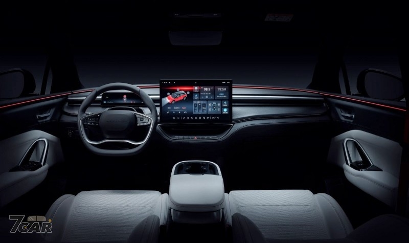 三種車型編成、新臺幣 89.9 萬元起　Foxtron Bria 正式在臺發表上市