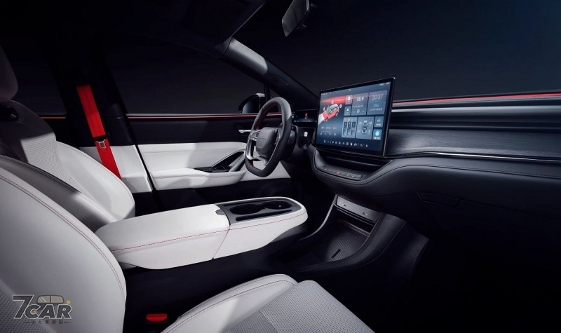 三種車型編成、新臺幣 89.9 萬元起　Foxtron Bria 正式在臺發表上市