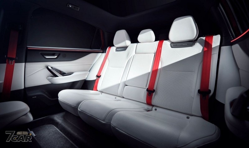 三種車型編成、新臺幣 89.9 萬元起　Foxtron Bria 正式在臺發表上市