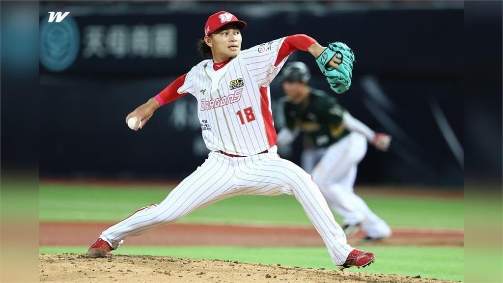 棒球(影)／選我選我！鞏冠出席徐若熙加盟記者會　毛遂自薦要軟銀也關注他