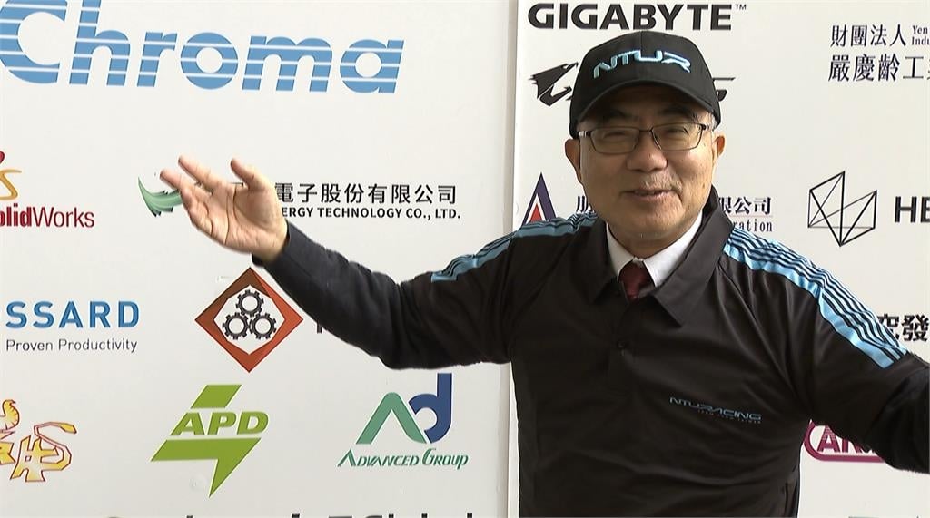 台大電動方程式賽車EP6亮相　甩尾校園驚豔眾人！