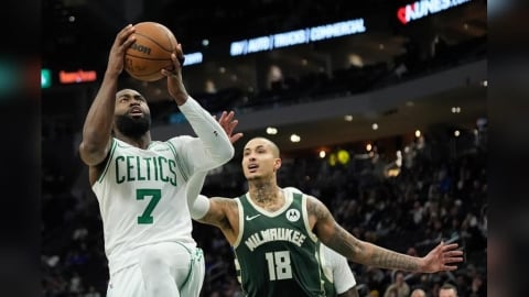 NBA(影)／面對仇敵耶誕節也不想和解送暖！塞隊球星布朗直播中粗口飆尼克