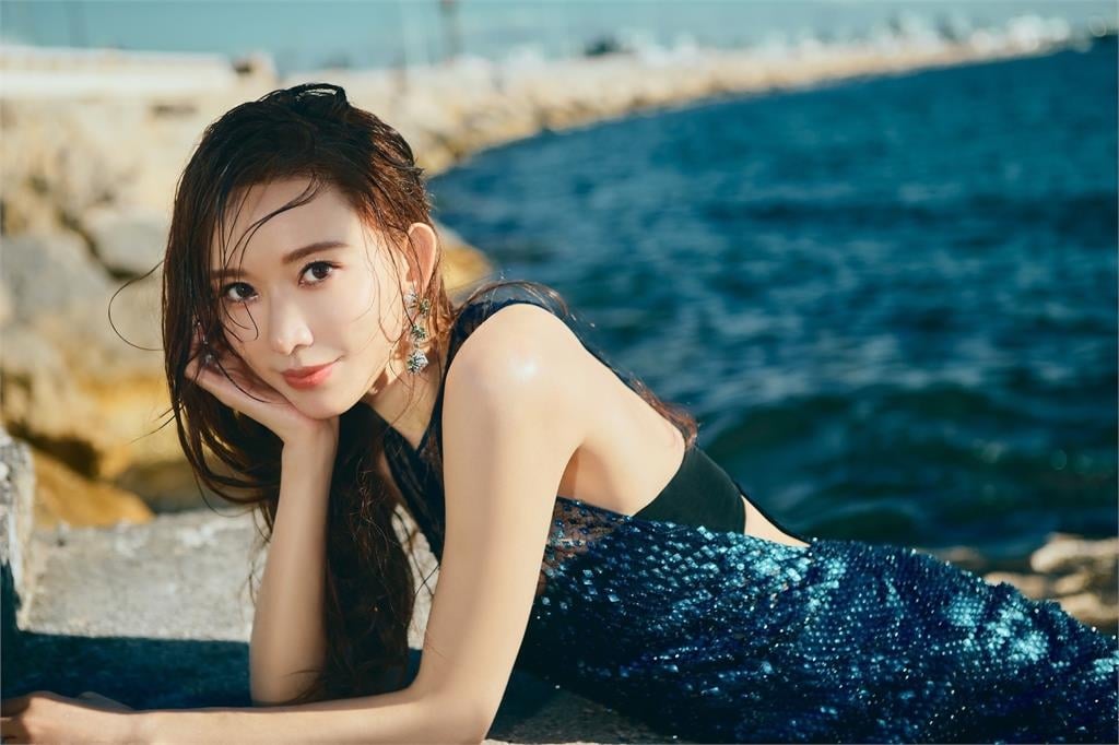 林志玲鬼轉「啦啦隊女神」超香畫面曝！站C位「中空熱舞」網驚：比吉祥物還高