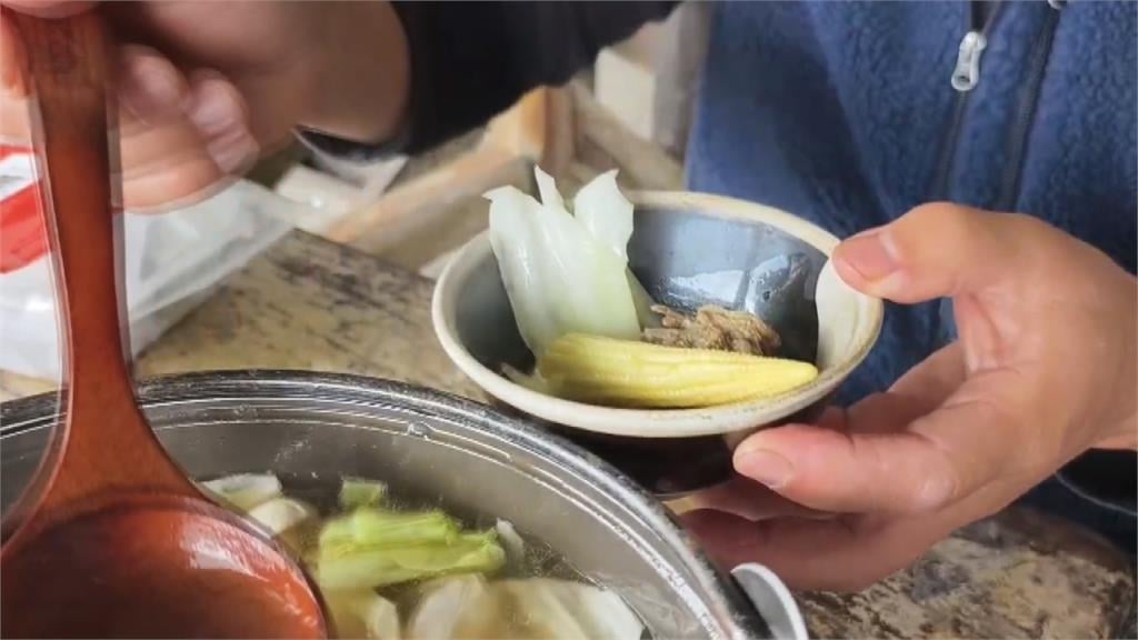 遠離塵囂！　苗栗大湖秘境＂雲端吃鍋＂ 　半山腰採莓逆勢夯