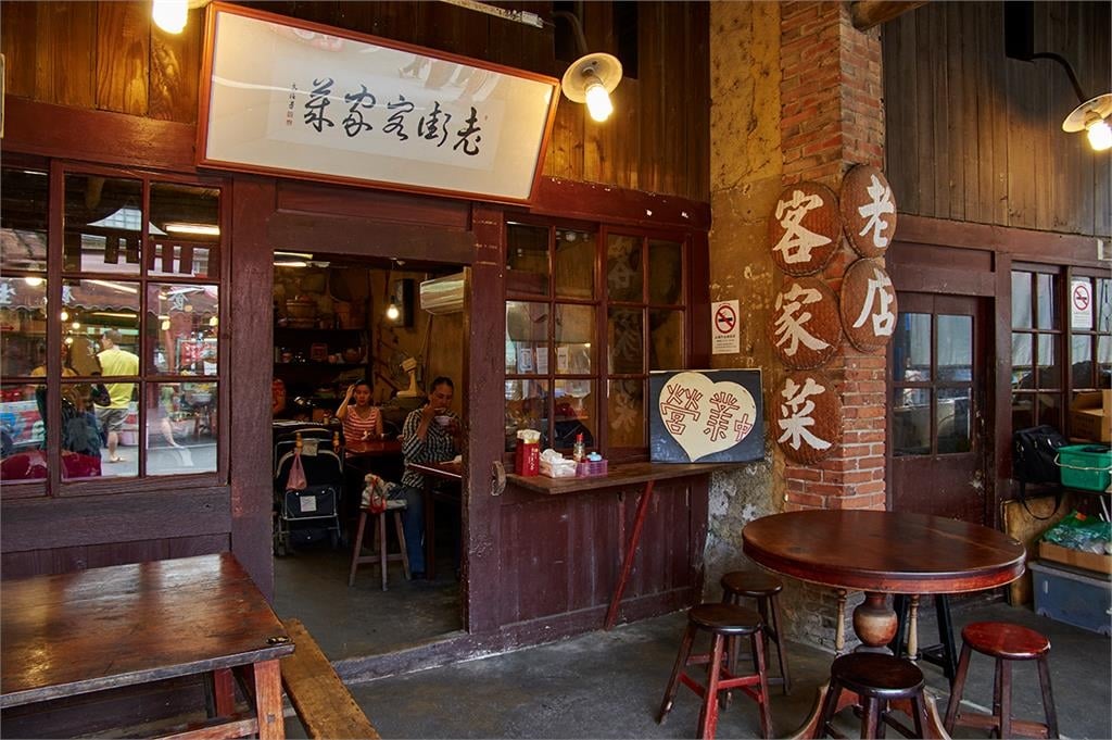 全台最強老街換人坐？這地被推爆「比九份好逛」一票人認證：好吃又好買