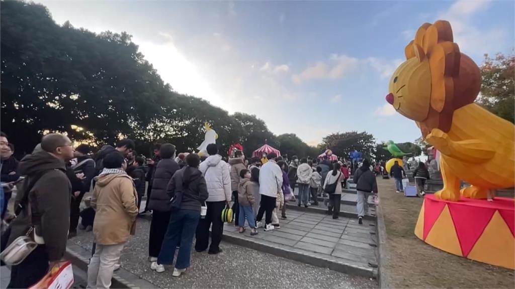 月影燈季「櫻桃小丸子、跳跳馬」挨批過氣 彰縣府駁:小提燈秒殺