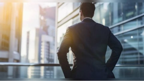 12生肖2026年事業運曝！屬豬得貴人相助、屬馬無喜恐有禍「莫要強出頭」