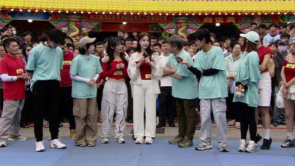 高人氣啦啦隊女神「核彈芭比」金賢姈火辣熱舞爆發成為全場焦點