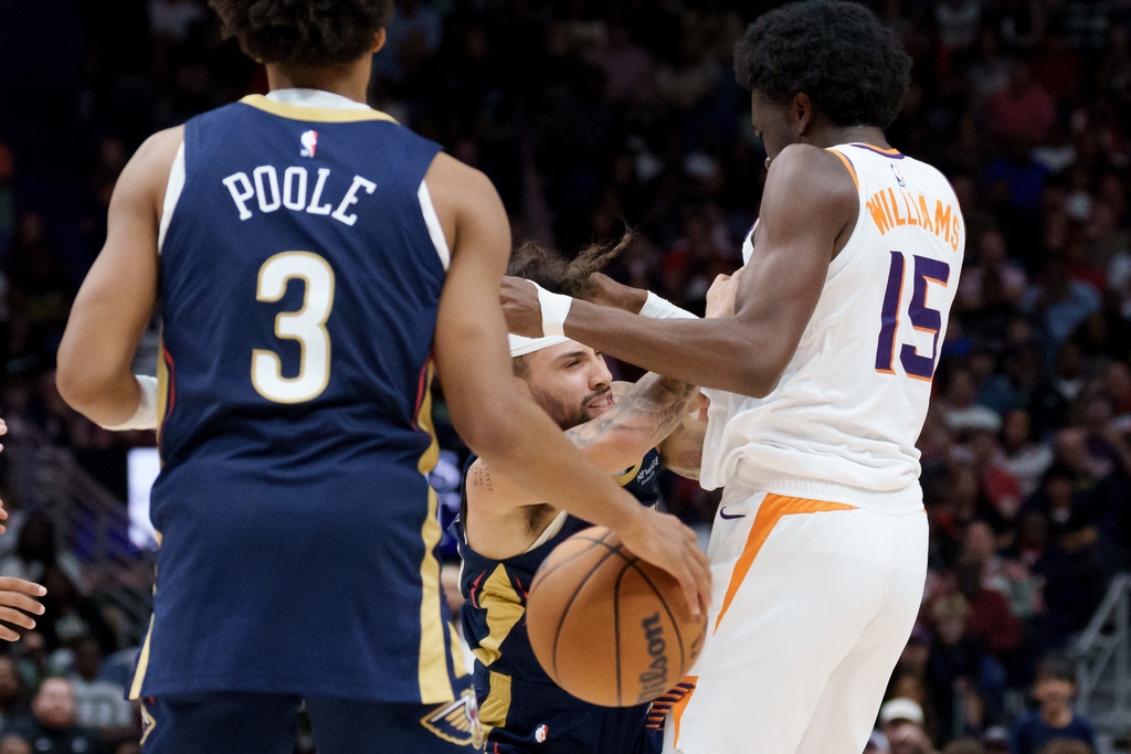 NBA(影)/太陽鵜鶘大亂鬥後懲處出爐!兩位身高差33公分主角都遭聯盟禁賽處分