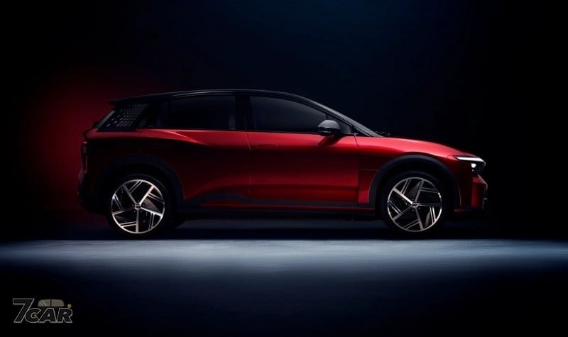 品牌首發之作，定義純電掀背新選擇　Foxtron Bria 亮相 2026 台北車展