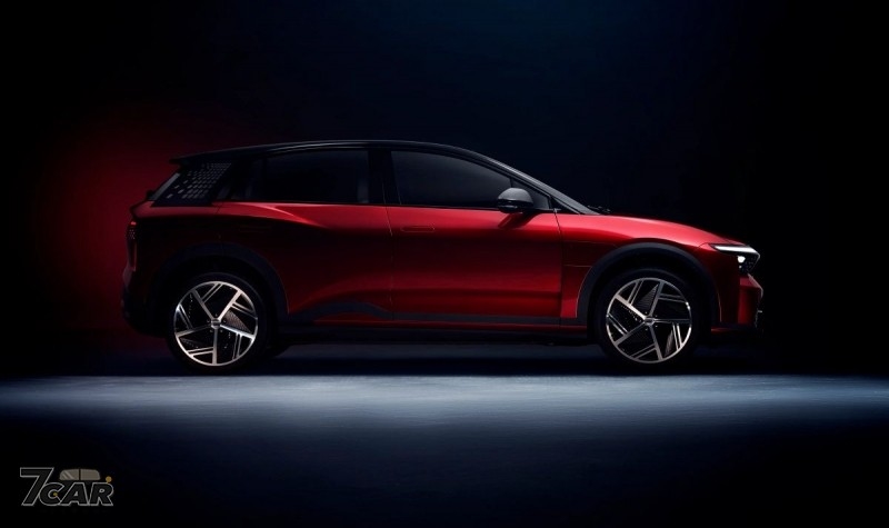 品牌首發之作，定義純電掀背新選擇　Foxtron Bria 亮相 2026 台北車展