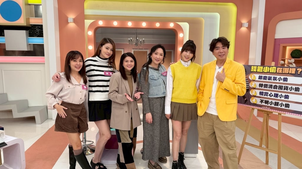 (影)／女星花錢沒在想 同款式鞋買回來沒穿還擺錯位置？